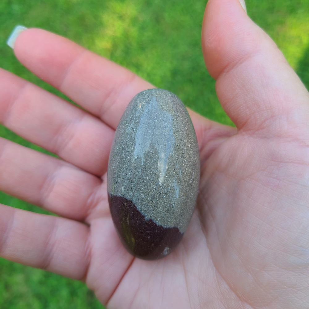 Shiva Lingham Stone from India – Sacred Energy & Highest Frequency - Picture 4 of 4